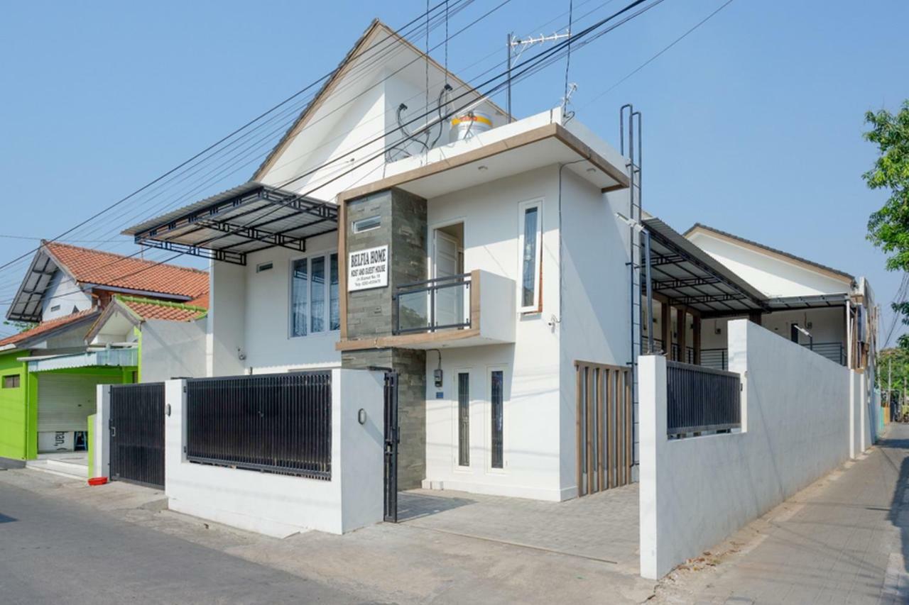 Reddoorz Plus Syariah Near Stasiun Tegal 2 Buitenkant foto